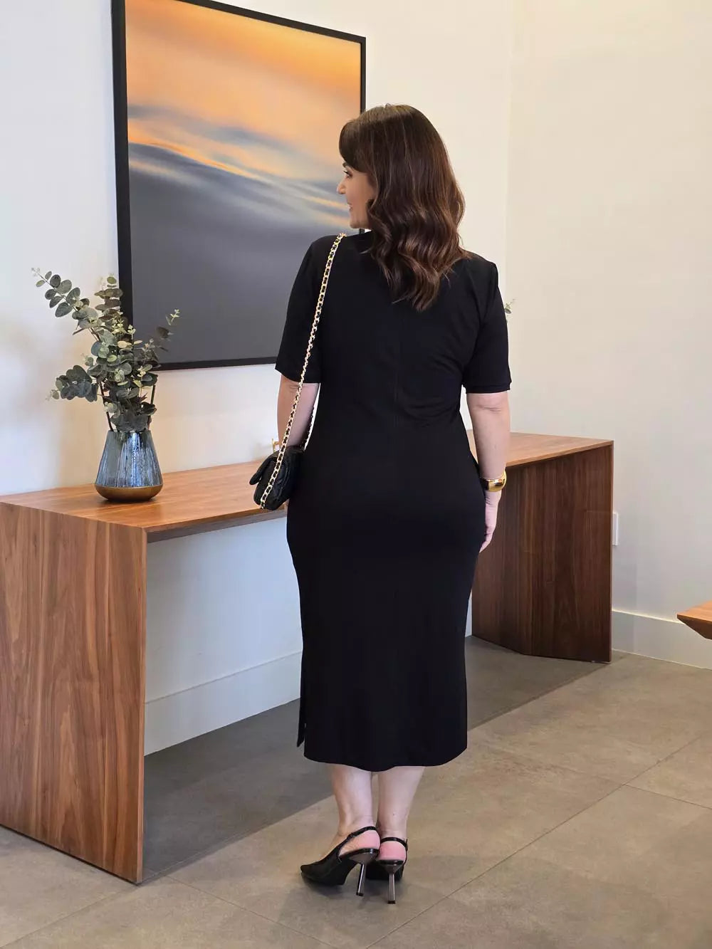 VESTIDO PRETO MAXI MIDI COM BOLSOS