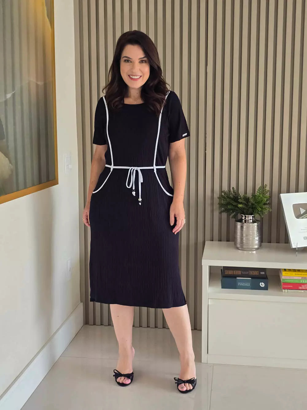 VESTIDO COMFY COM VIVOS