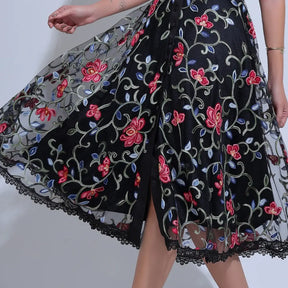 Vestido Feminino Midi Florado Preto Sarah - FL28